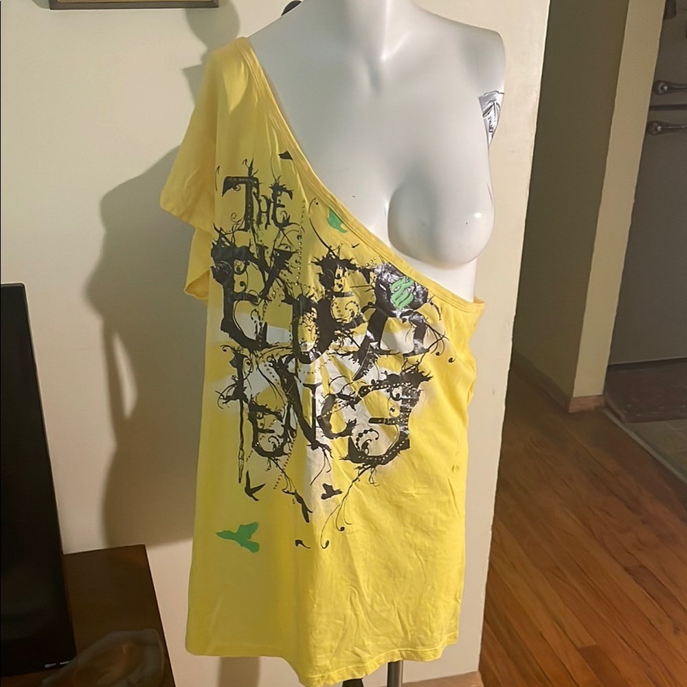 Rocawear Plus Size Yellow Graphic Off-Shoulder T-Shirt
